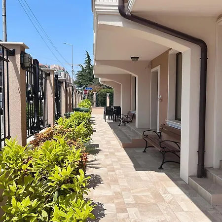 Bella Deluxe رافدا