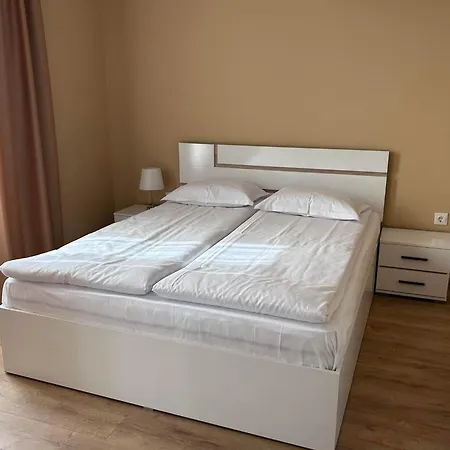 Bella Deluxe *