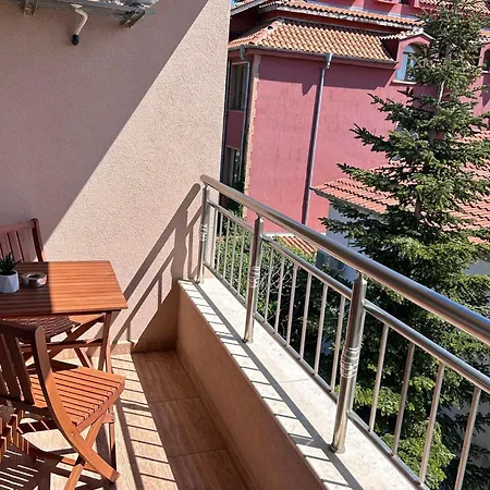 Bella Deluxe Apartment