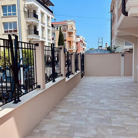 Bella Deluxe Apartment Rawda